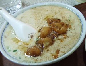 おかず系の豆花。朝ごはんに食べたりします。